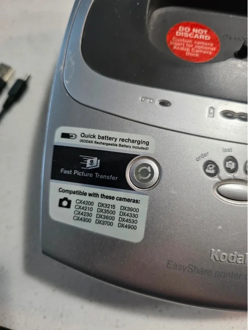 Kodak EasyShare DX4530 Digital Camera with Docking Station and Accessories